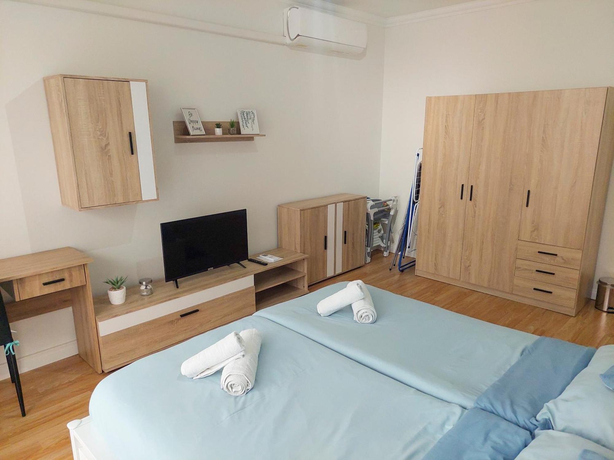 Aweshome City Apartment - 3 Bedrooms And Free Parking Debrecen Exteriör bild